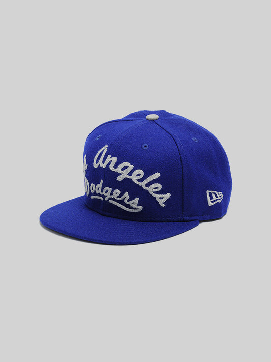 New Era Los Angeles Dodgers Arch V Script Strapback